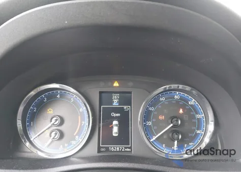 2018 Toyota Corolla Se z USA, uszkodzony, nr VIN 2T1BURHE2JC033946